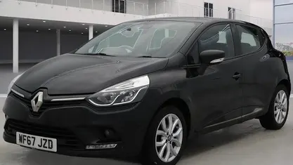 Black Used 2017 Renault Clio IV Dynamique Hatchback | £5,490 (Fair price)