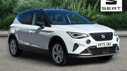 Novo Seat Arona FR 116 HP (85 kW) 2025 Cinzento SUV