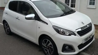 Używany Peugeot 108 Allure 68 KM (50 kW) 2018 Biały Hatchback
