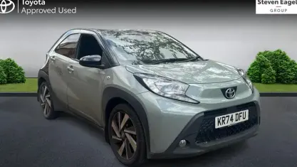 Used Toyota Aygo X 72 HP (52 kW) 2024 Green SUV