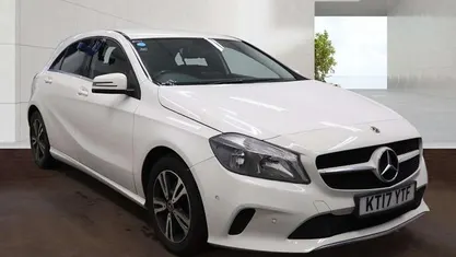 Used Mercedes A160 Executive 102 HP (75 kW) 2017 White Hatchback