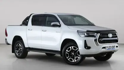 Used Toyota HiLux 204 HP (150 kW) 2023 White Pickup