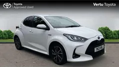 Used 2021 Toyota Yaris Hybrid Design Hatchback | £16,447 (Fair price)