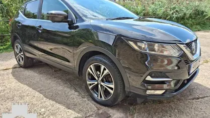 Used Nissan Qashqai N-Connecta 116 HP (85 kW) 2019 Black SUV