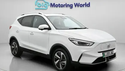 Used MG ZS Trophy 114 kW (156 HP) 2023 White SUV