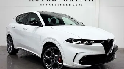 White/black Used 2024 Alfa Romeo Tonale SUV | £27,750 (Fair price)
