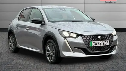 Used Peugeot e-208 Allure+ 100 kW (136 HP) 2023 Hatchback