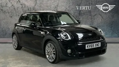 Used Mini Cooper S Exclusive 192 HP (141 kW) 2019 Black Hatchback