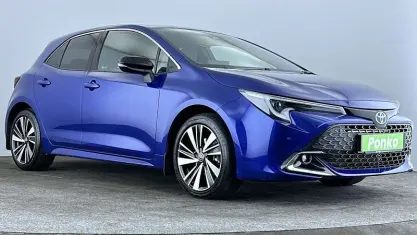 Used Toyota Corolla Design 140 HP (102 kW) 2025 Blue Hatchback