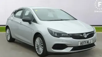 Used Vauxhall Astra Elite 145 HP (106 kW) 2021 Silver Hatchback