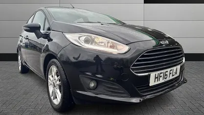 Used Ford Fiesta Zetec 82 HP (60 kW) 2017 Hatchback