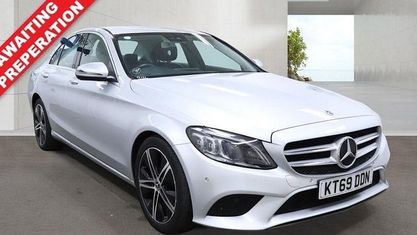 Używany Mercedes C220 194 KM (142 kW) 2019 Srebrny Sedan/Limuzyna