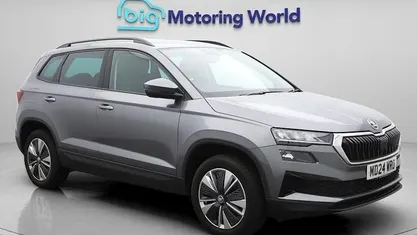Begagnad Skoda Karoq SE Drive 150 HK (110 kW) 2024 Grå SUV