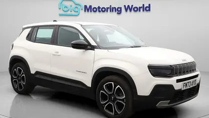 Used Jeep Avenger Altitude 101 HP (74 kW) 2023 White SUV