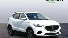White Used 2022 MG ZS Excite Sedan | £10,999 (Fair price)