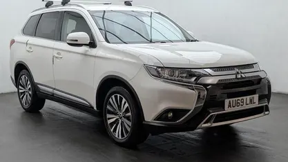 Used 2020 Mitsubishi Outlander SUV | £15,550 (Good price)