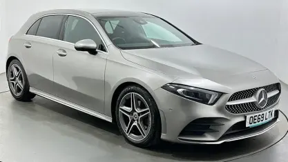 Usado Mercedes A200 AMG Line Premium Plus 163 HP (119 kW) 2020 Prateado Citadino