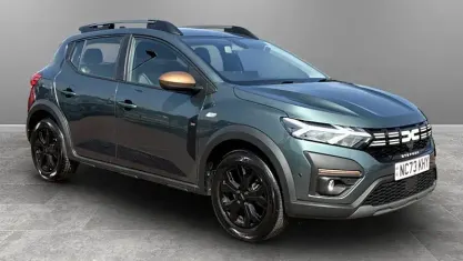 Used Dacia Sandero Extreme 91 HP (66 kW) 2024 Green Hatchback
