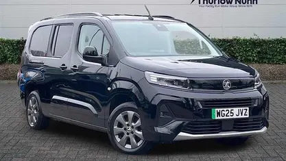 Used Vauxhall Combo Ultimate 100 kW (136 HP) 2025 Black MPV