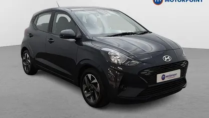 Used Hyundai i10 Advanced 79 HP (58 kW) 2025 Grey Hatchback