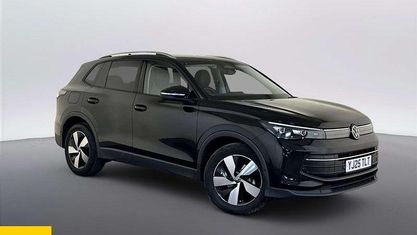 Usado VW Tiguan Match 150 HP (110 kW) 2025 Preto SUV
