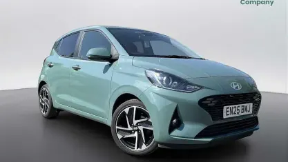 Used Hyundai i10 Premium 79 HP (58 kW) 2025 Green Hatchback