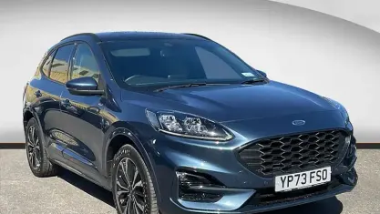 Używany Ford Kuga ST-Line X 225 KM (165 kW) 2023 Niebieski SUV