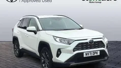White Used 2022 Toyota RAV4 Hybrid Design SUV | £23,000 (Good price)