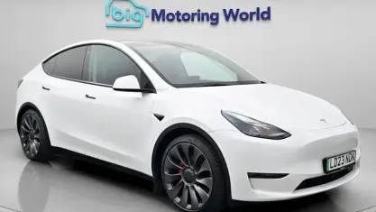 Used Tesla Model Y Performance 392 kW (534 HP) 2023 White SUV