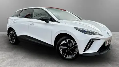 Used MG MG4 EV Trophy 150 kW (204 HP) 2025 Hatchback