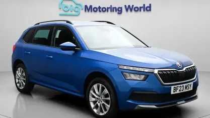 Begagnad Skoda Kamiq SE Drive 95 HK (69 kW) 2023 Blå SUV