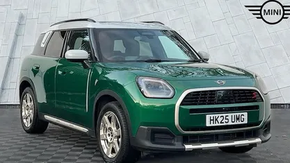 Green Used 2025 Mini Countryman Exclusive SUV | £36,640 (Fair price)