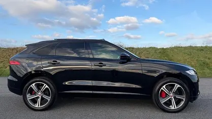 Used 2020 Jaguar F-Pace S SUV | £23,995 (Fair price)