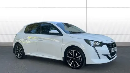 Used Peugeot 208 Allure Premium 102 HP (75 kW) 2021 White Hatchback