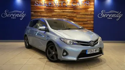 Used Toyota Auris Sport 132 HP (97 kW) 2013 Blue Hatchback