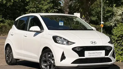Nowe Hyundai i10 Advanced 63 KM (46 kW) 2026 Czerwony Hatchback