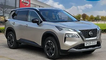 Used Nissan X-Trail N-Connecta 163 HP (119 kW) 2025 Silver SUV