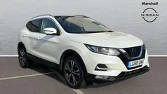 White Used 2018 Nissan Qashqai N-Connecta SUV | £11,223 (Fair price)