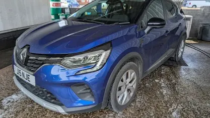 Used Renault Captur Iconic 116 HP (85 kW) 2020 Blue/black SUV