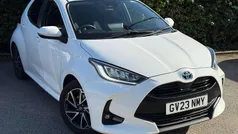 White Used 2023 Toyota Yaris Hybrid Design Hatchback | £17,699 (Fair price)
