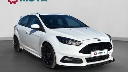 Used Ford Focus ST 250 HP (183 kW) 2016 Hatchback