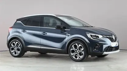 Begagnad Renault Captur Version S 143 HK (105 kW) 2022 Blå SUV