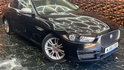 Used Jaguar XE Prestige 179 HP (131 kW) 2019 Sedan