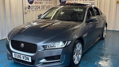 Used Jaguar XE R-Sport 240 HP (176 kW) 2016 Grey Sedan