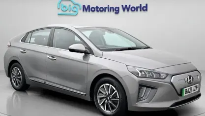 Begagnad Hyundai Ioniq Premium 100 kW (136 HK) 2021 Grå Halvkombi