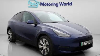 Used 2025 Tesla Model Y Long Range AWD SUV | £21,300 (Super price)