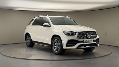 Käytetty Mercedes GLE350 AMG line 272 HP (200 kW) 2021 Valkoinen Farmari