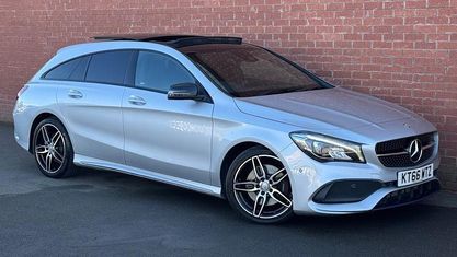 Usado Mercedes CLA220 Shooting Brake AMG line 177 CV (130 kW) 2017 Familiar