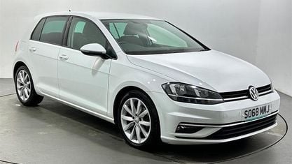 Używany VW Golf VII GT 150 KM (110 kW) 2019 Biały Hatchback