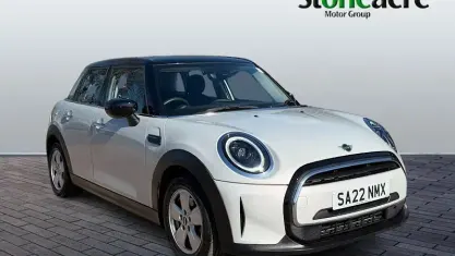 Used Mini Cooper Classic 136 HP (100 kW) 2020 Hatchback
